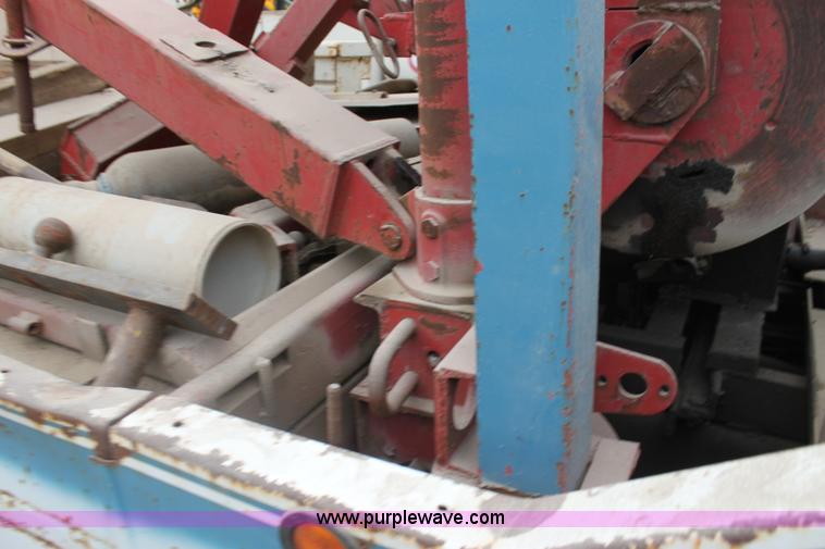 image for item H2027 1982 Kenworth W900 semi wrecker truck