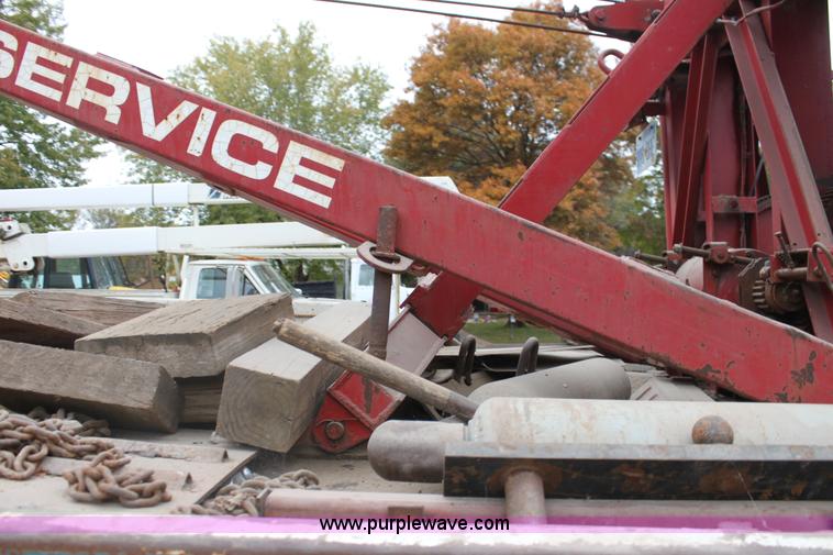 image for item H2027 1982 Kenworth W900 semi wrecker truck