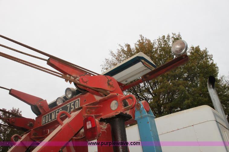 image for item H2027 1982 Kenworth W900 semi wrecker truck