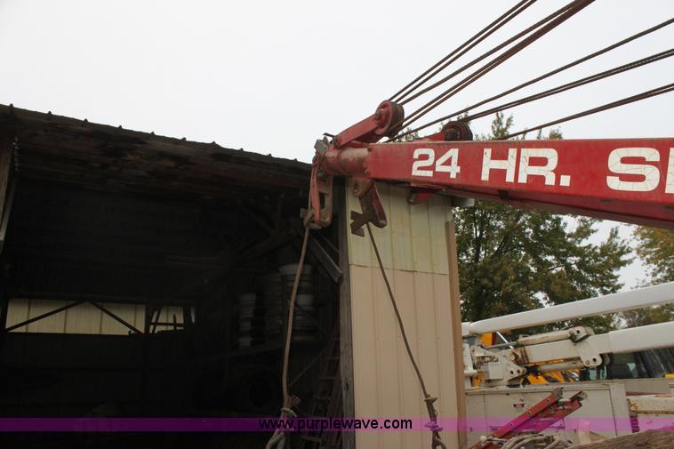 image for item H2027 1982 Kenworth W900 semi wrecker truck