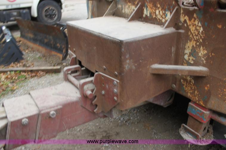 image for item H2027 1982 Kenworth W900 semi wrecker truck