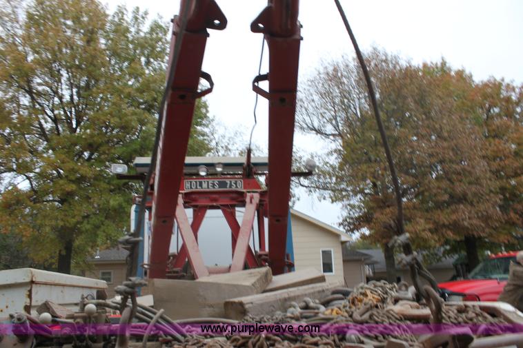 image for item H2027 1982 Kenworth W900 semi wrecker truck