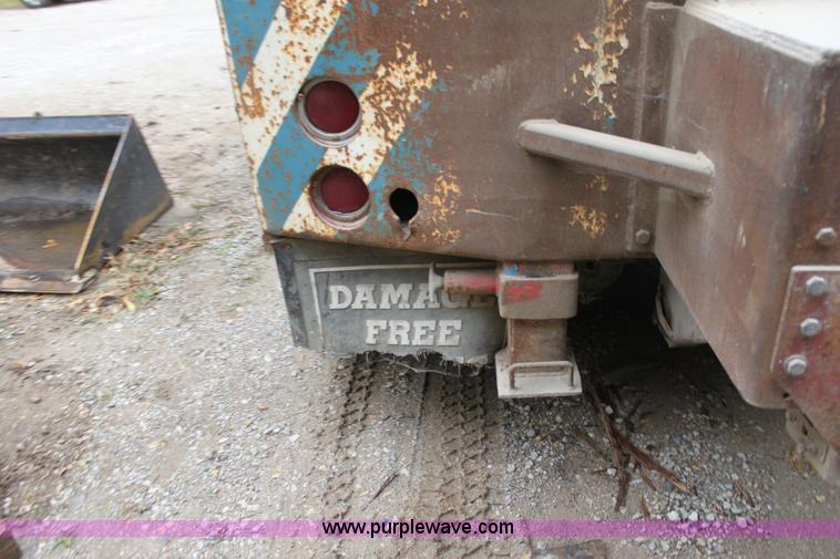 image for item H2027 1982 Kenworth W900 semi wrecker truck