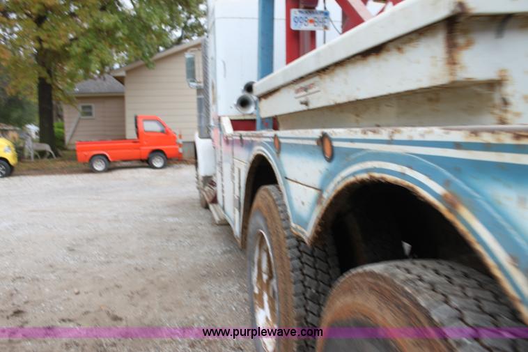 image for item H2027 1982 Kenworth W900 semi wrecker truck