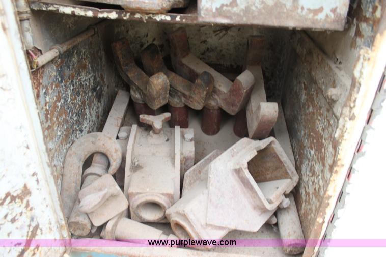 image for item H2027 1982 Kenworth W900 semi wrecker truck