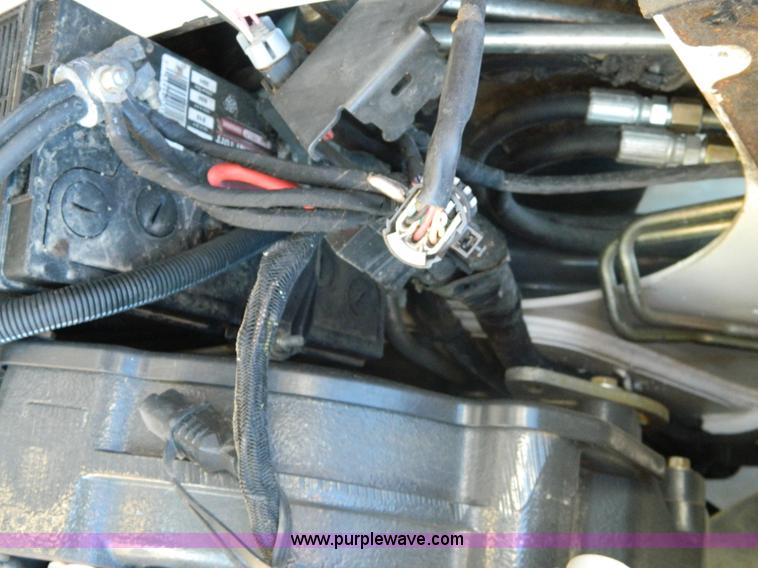 image for item H2309 2011 Bobcat S750 skid steer