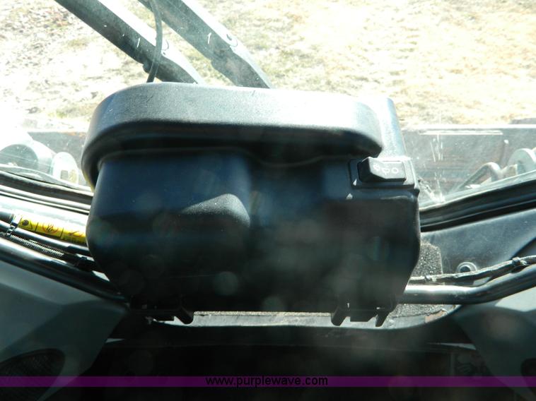 image for item H2309 2011 Bobcat S750 skid steer