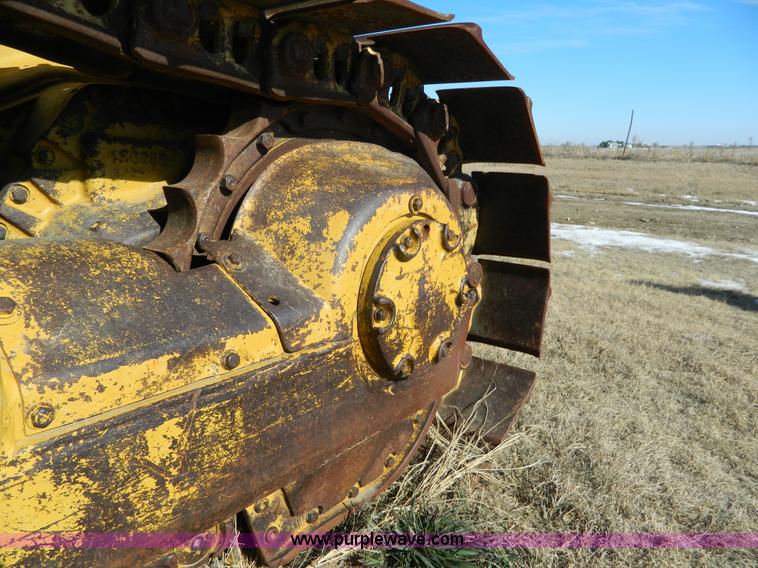 image for item H2335 1969 Caterpillar D6C dozer