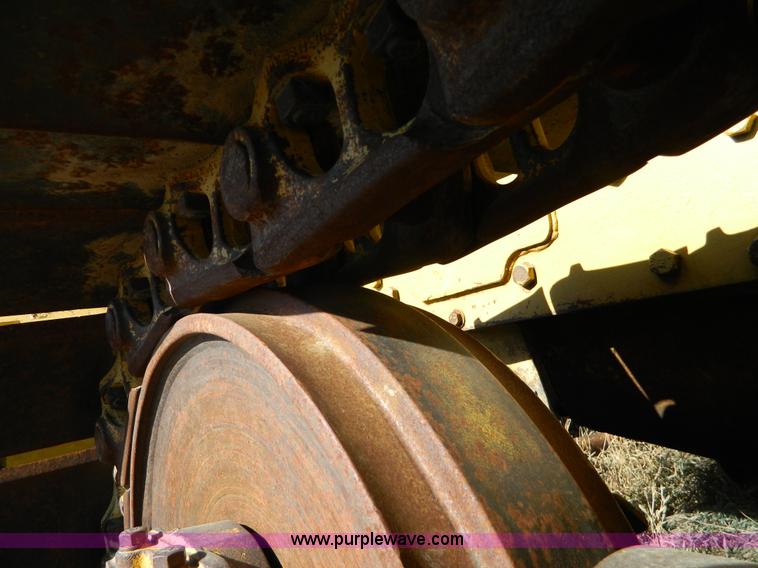 image for item H2335 1969 Caterpillar D6C dozer