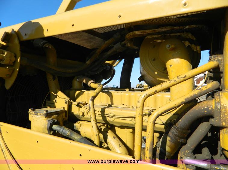 image for item H2335 1969 Caterpillar D6C dozer