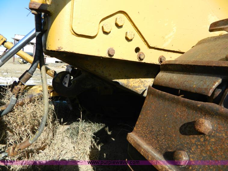 image for item H2335 1969 Caterpillar D6C dozer