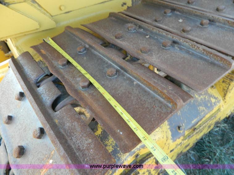image for item H2335 1969 Caterpillar D6C dozer