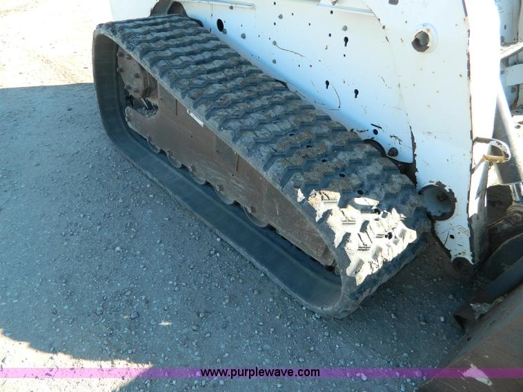 image for item H2339 2006 Bobcat T300 tracked skid steer