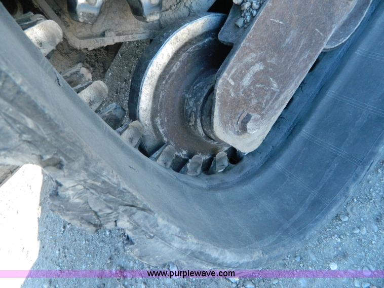 image for item H2339 2006 Bobcat T300 tracked skid steer