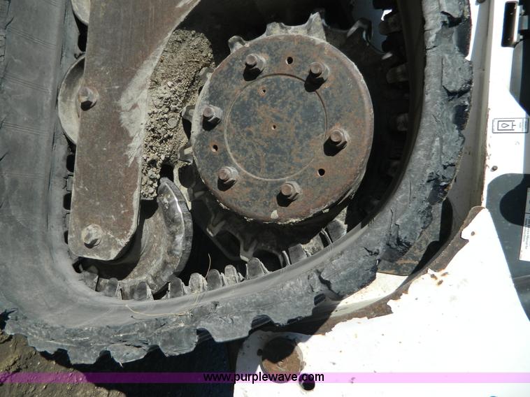 image for item H2339 2006 Bobcat T300 tracked skid steer