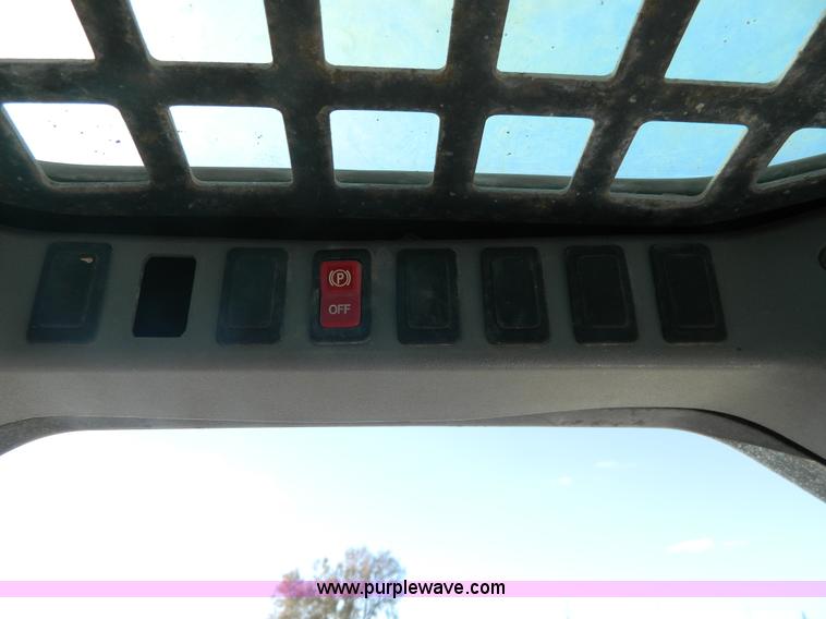 image for item H2339 2006 Bobcat T300 tracked skid steer