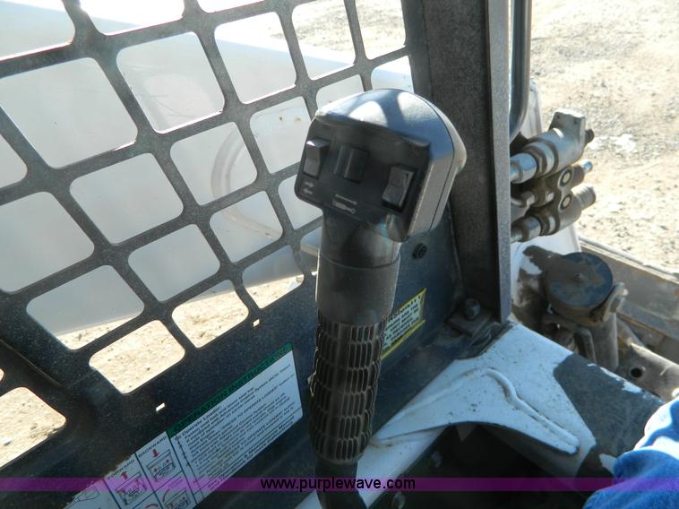 image for item H2339 2006 Bobcat T300 tracked skid steer