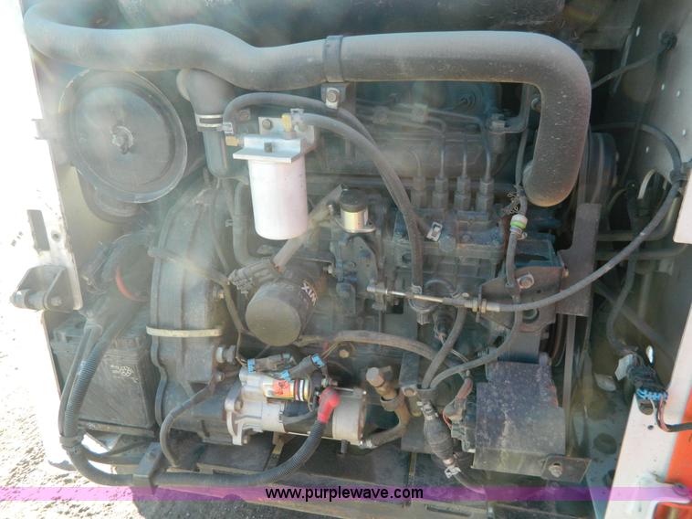 image for item H2339 2006 Bobcat T300 tracked skid steer