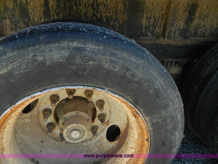 image for item H2351 1969 Load Craft F20S pup trailer