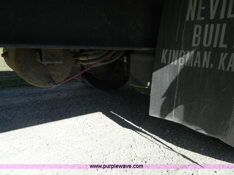 image for item H2352 1999 Neville pup trailer