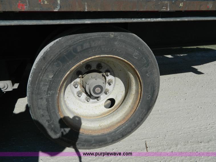 image for item H2352 1999 Neville pup trailer