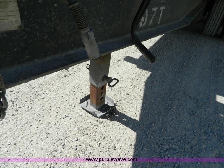 image for item H2352 1999 Neville pup trailer