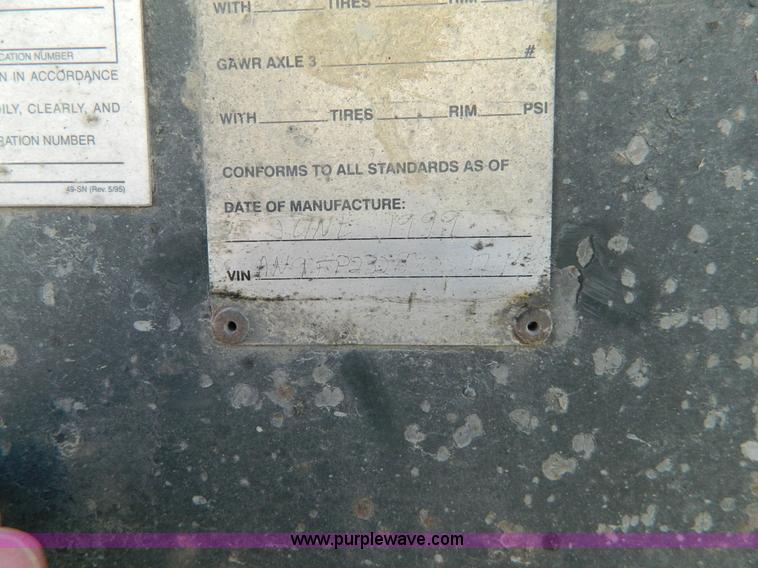 image for item H2352 1999 Neville pup trailer