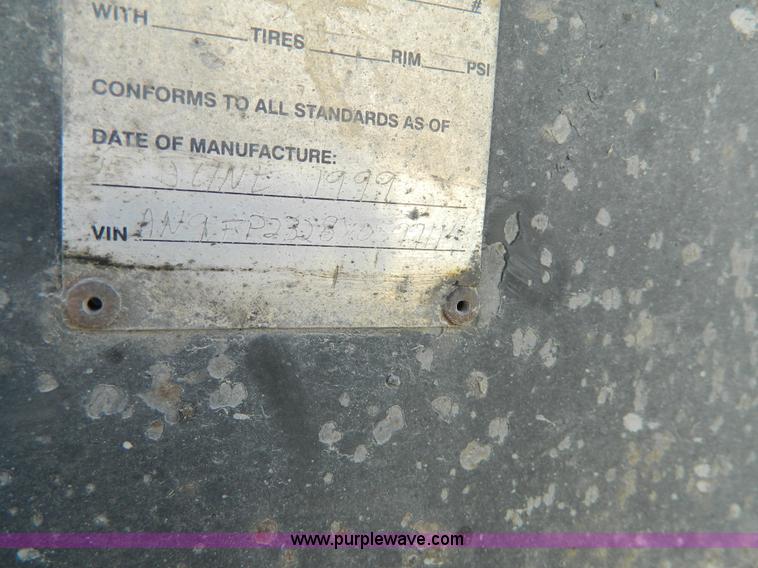 image for item H2352 1999 Neville pup trailer