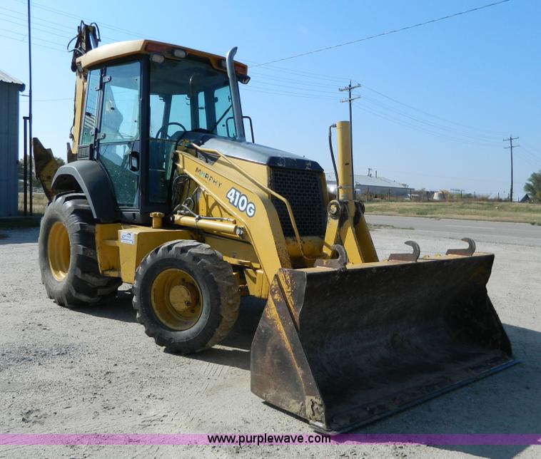 image for item H2358 2002 John Deere 410G backhoe