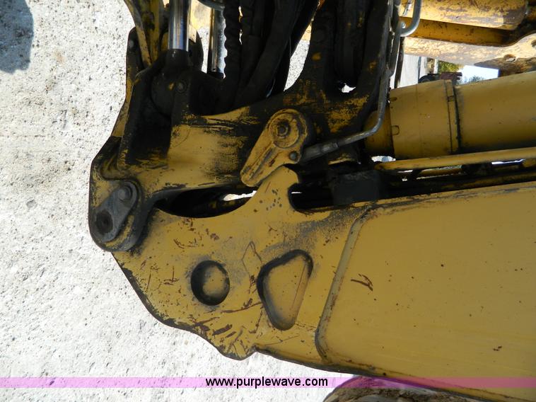 image for item H2358 2002 John Deere 410G backhoe