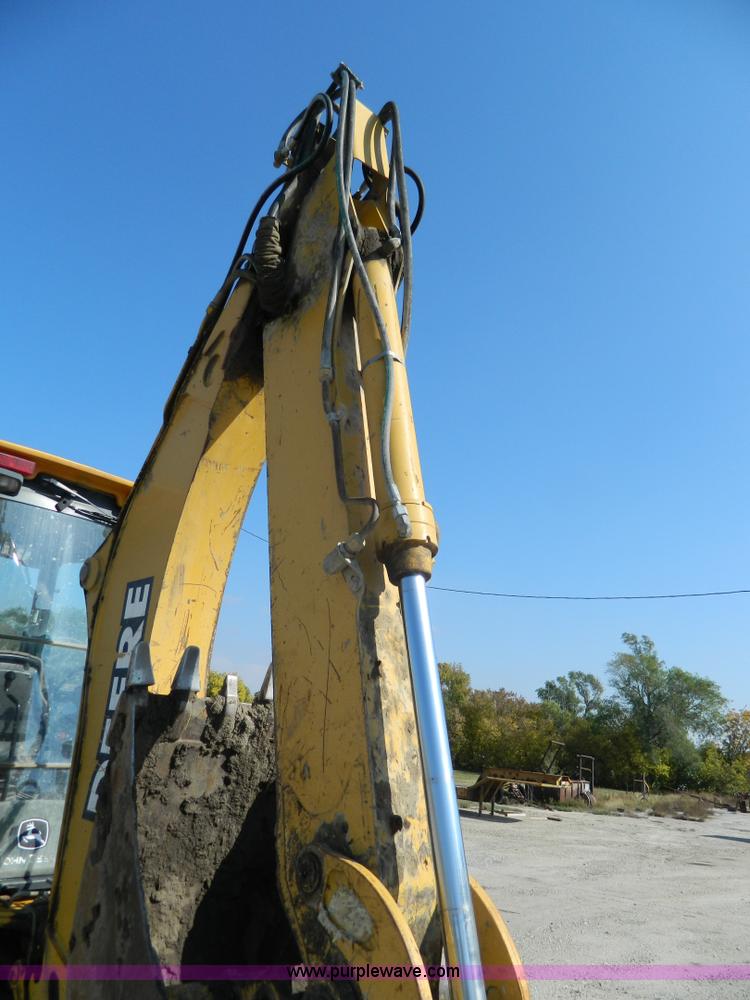 image for item H2358 2002 John Deere 410G backhoe
