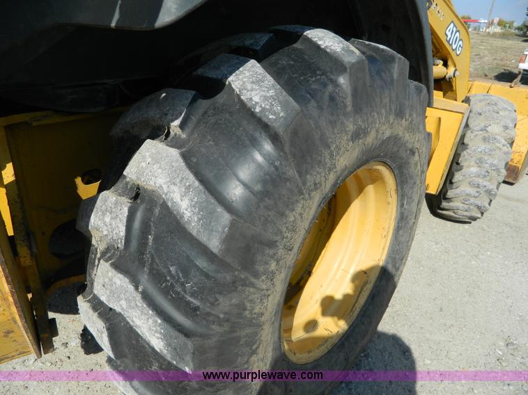 image for item H2358 2002 John Deere 410G backhoe