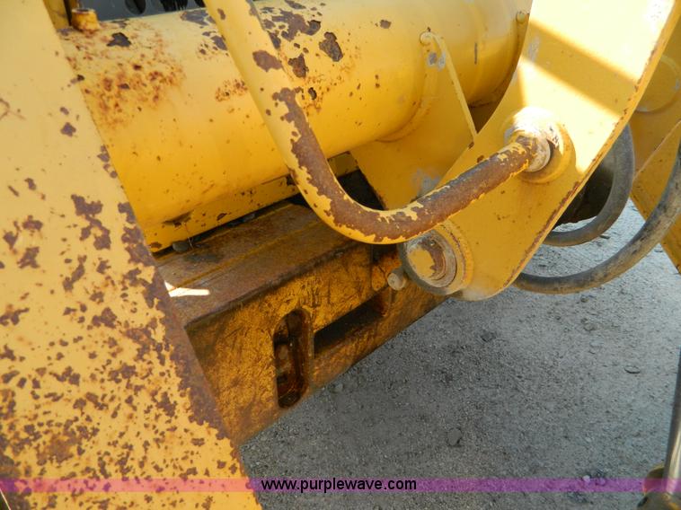 image for item H2358 2002 John Deere 410G backhoe