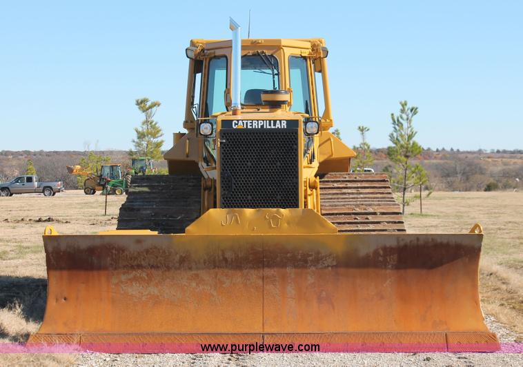image for item H5508 1999 Caterpillar D6M LGP dozer