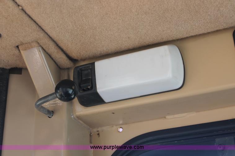 image for item H5508 1999 Caterpillar D6M LGP dozer