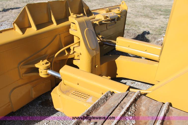 image for item H5508 1999 Caterpillar D6M LGP dozer