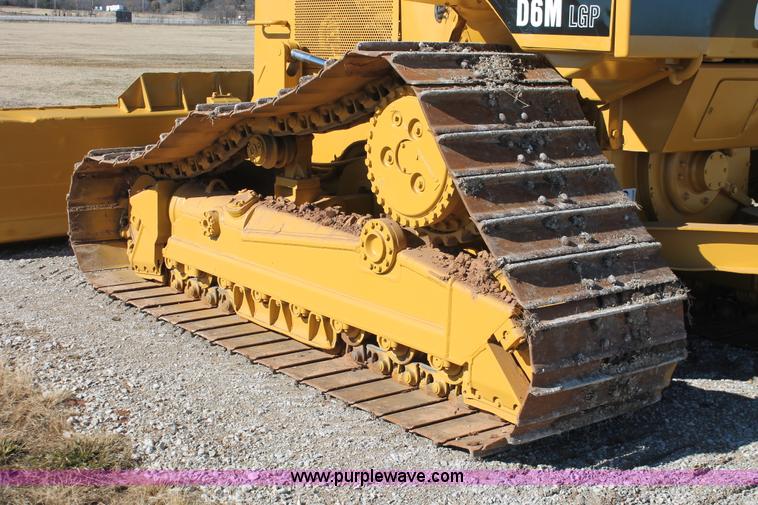 image for item H5508 1999 Caterpillar D6M LGP dozer
