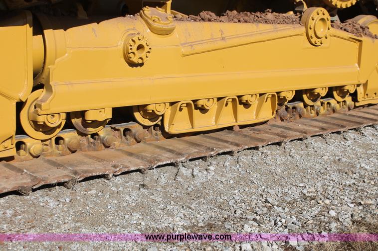 image for item H5508 1999 Caterpillar D6M LGP dozer