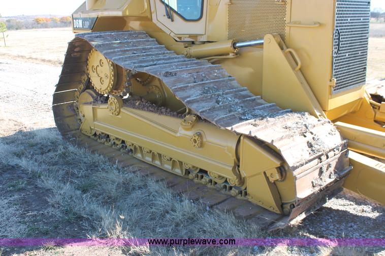 image for item H5508 1999 Caterpillar D6M LGP dozer