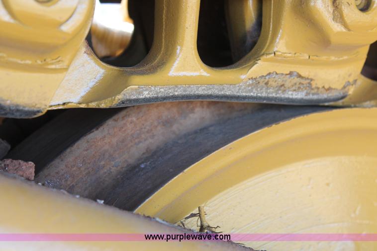 image for item H5508 1999 Caterpillar D6M LGP dozer