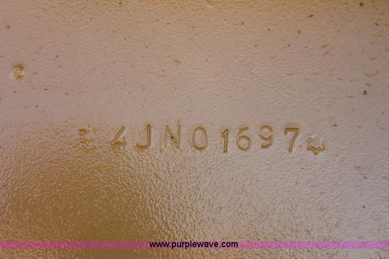 image for item H5508 1999 Caterpillar D6M LGP dozer