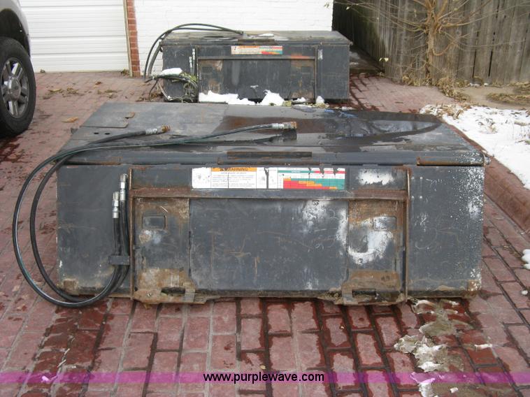 image for item H9361 Bobcat 72" power broom