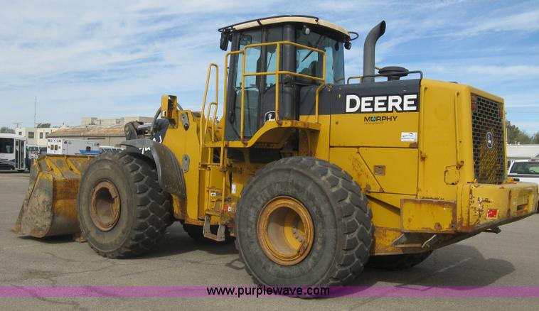 image for item H9378 2006 John Deere 744J wheel loader