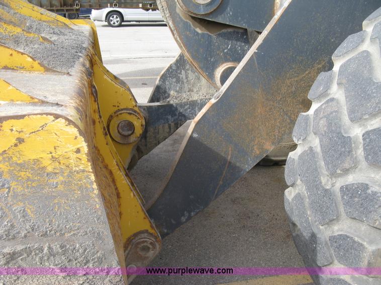 image for item H9378 2006 John Deere 744J wheel loader