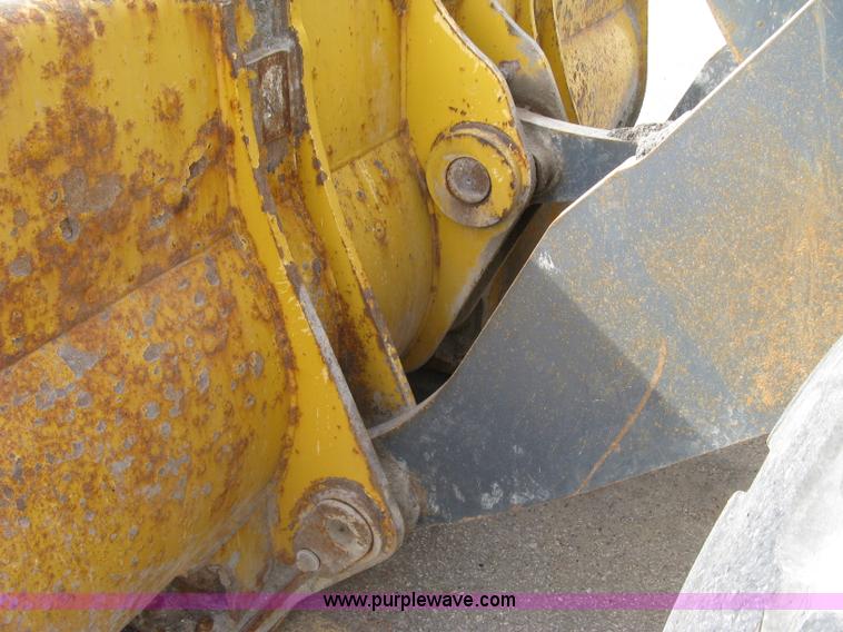 image for item H9378 2006 John Deere 744J wheel loader