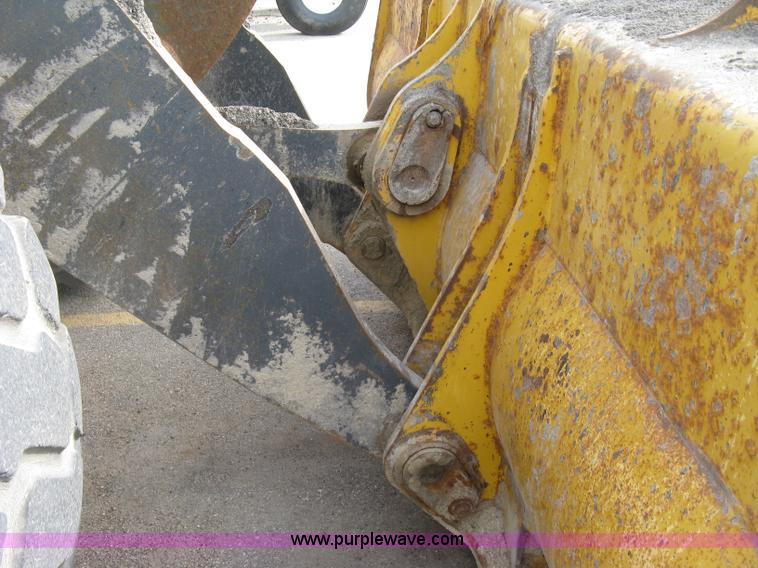 image for item H9378 2006 John Deere 744J wheel loader