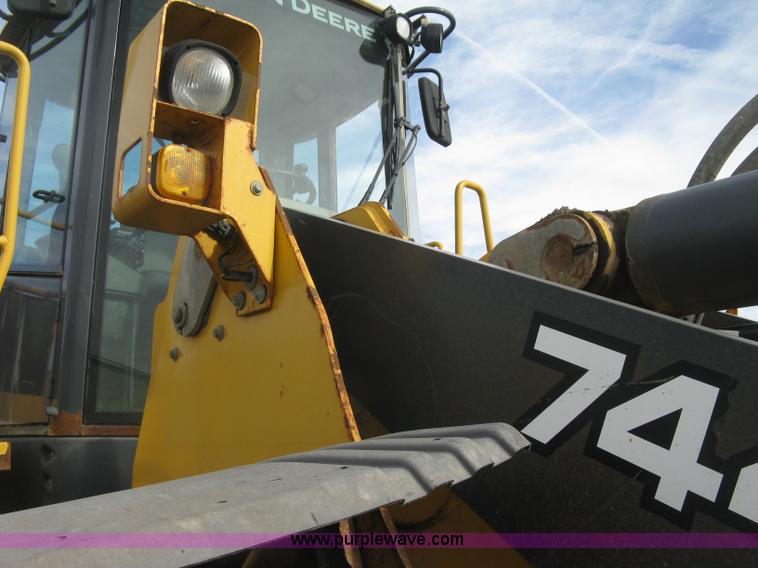 image for item H9378 2006 John Deere 744J wheel loader