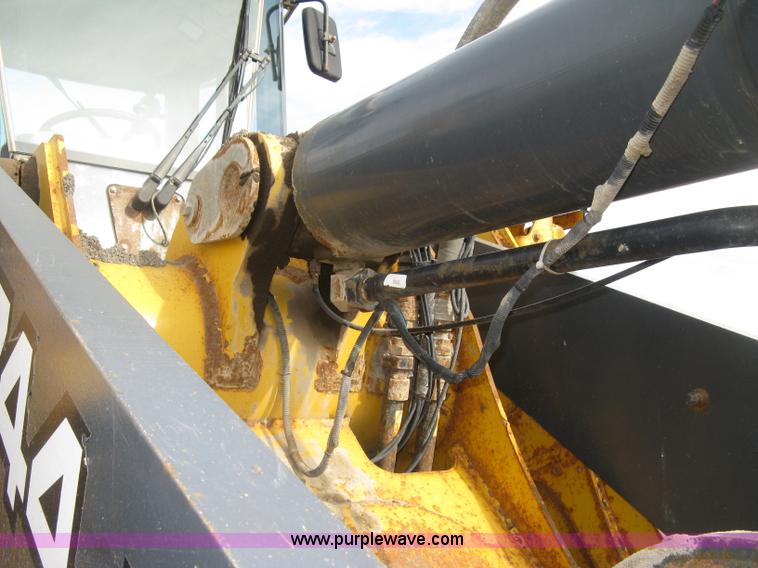 image for item H9378 2006 John Deere 744J wheel loader
