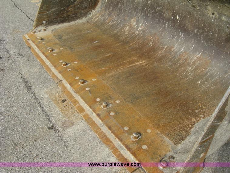 image for item H9378 2006 John Deere 744J wheel loader