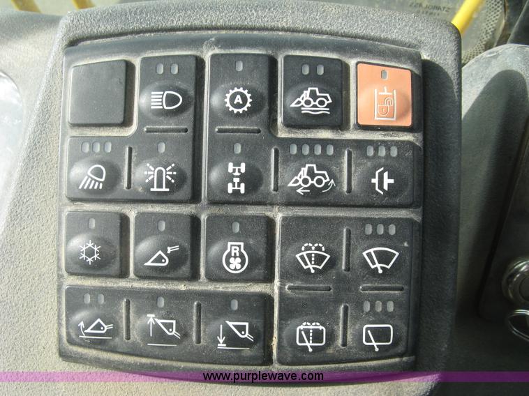 image for item H9378 2006 John Deere 744J wheel loader